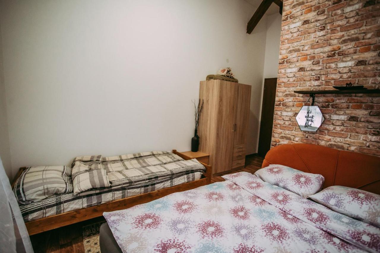 יהורינה Apartment T&T מראה חיצוני תמונה