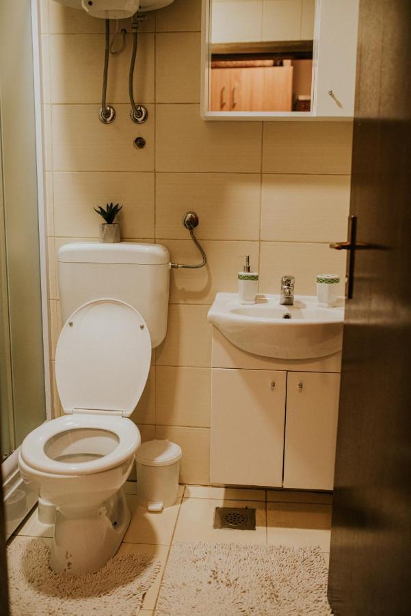 יהורינה Apartment T&T מראה חיצוני תמונה