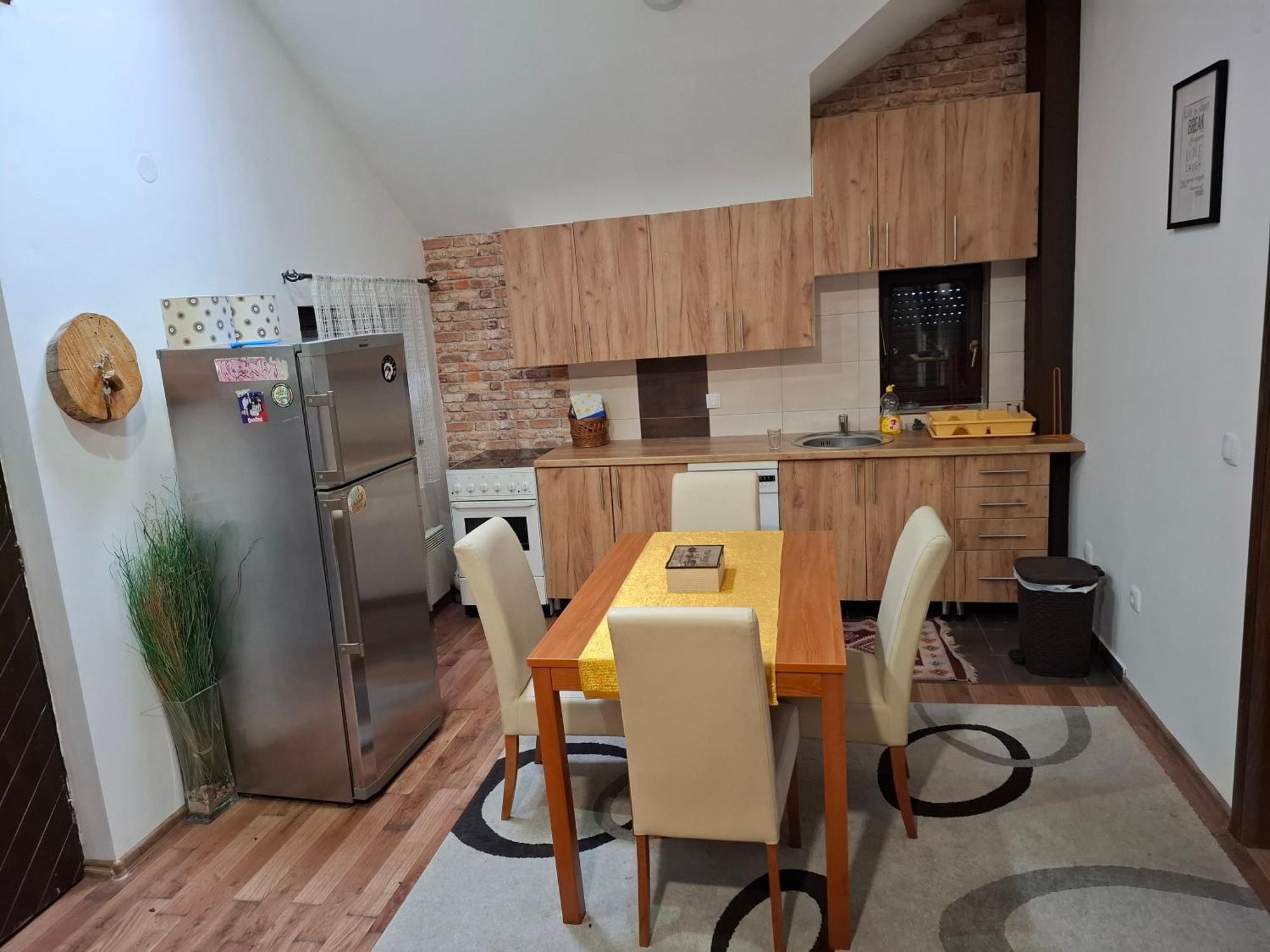 יהורינה Apartment T&T מראה חיצוני תמונה